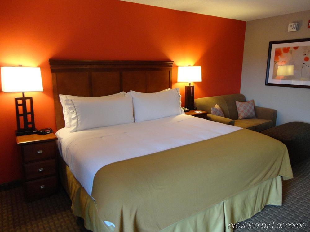 Holiday Inn Express Crestwood By Ihg Kültér fotó