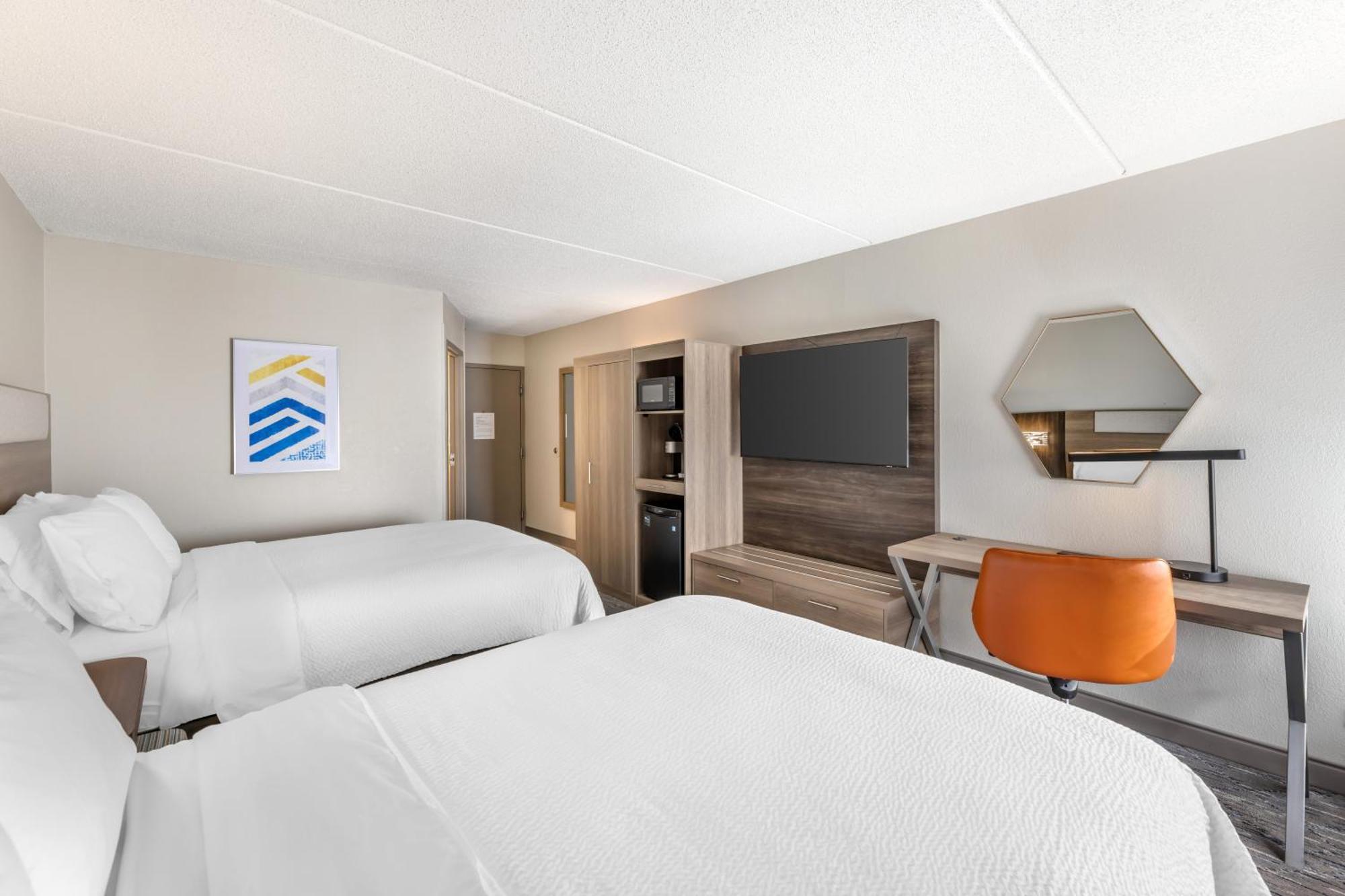Holiday Inn Express Crestwood By Ihg Kültér fotó