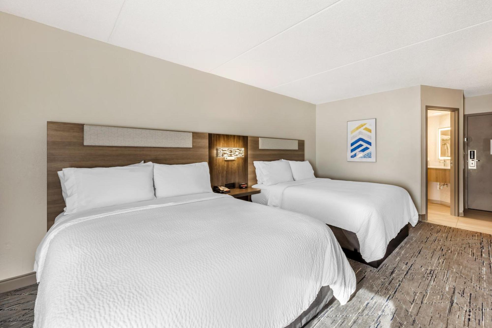 Holiday Inn Express Crestwood By Ihg Kültér fotó