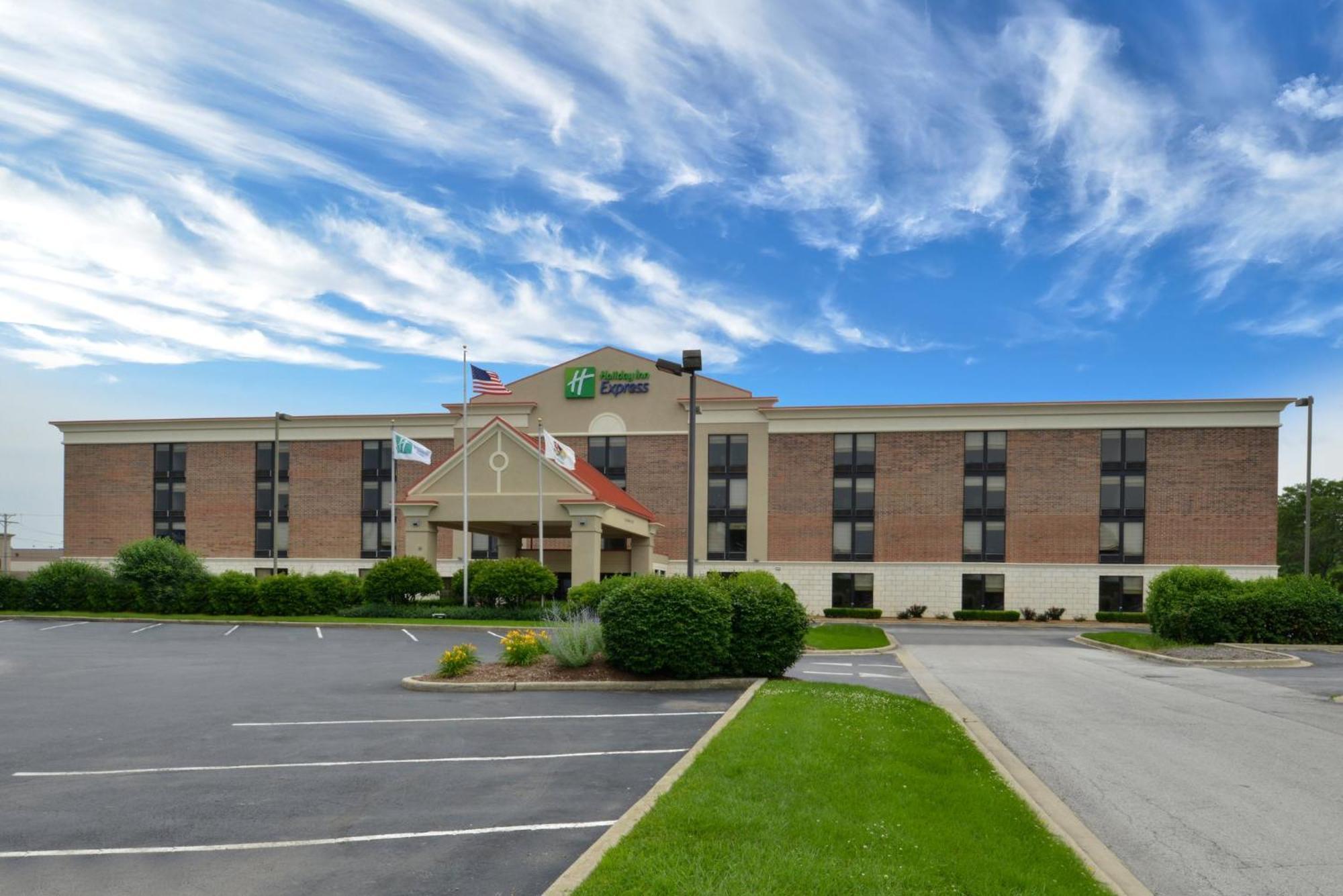 Holiday Inn Express Crestwood By Ihg Kültér fotó